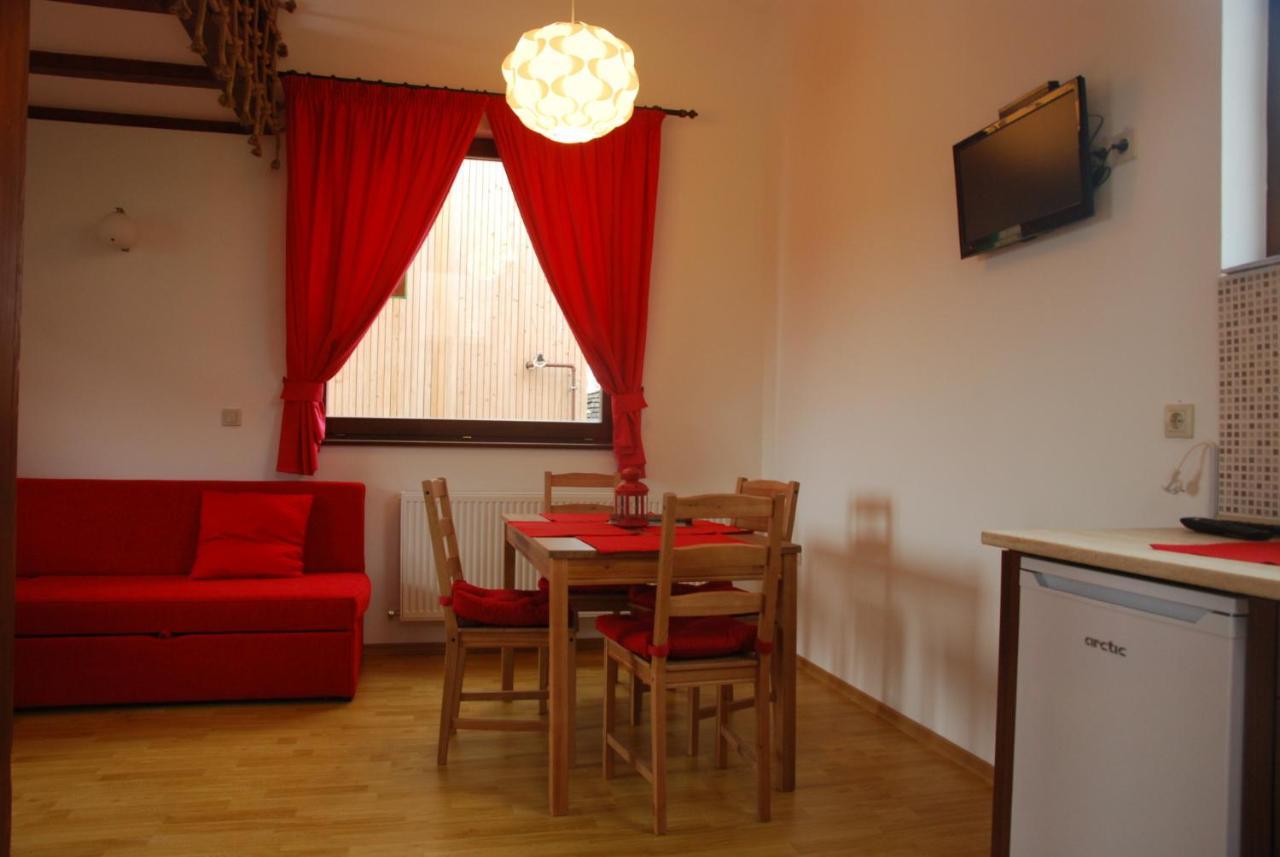 Bed and Breakfast Horizont Panzio Одорхею-Секуйеск Экстерьер фото